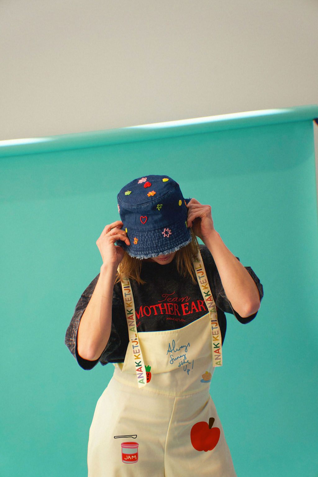 Washed Black Tee | Adult