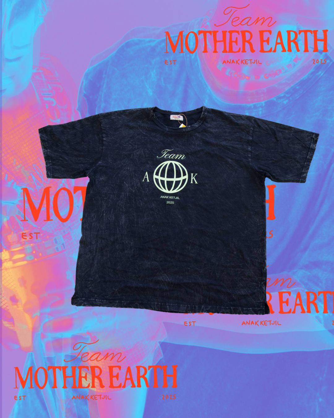 Washed Black Tee | Adult | Sample